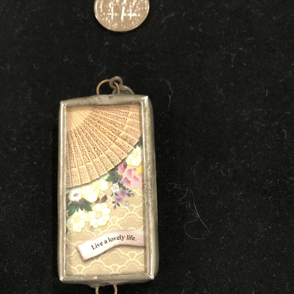 Love charm - Picture 2 of 2